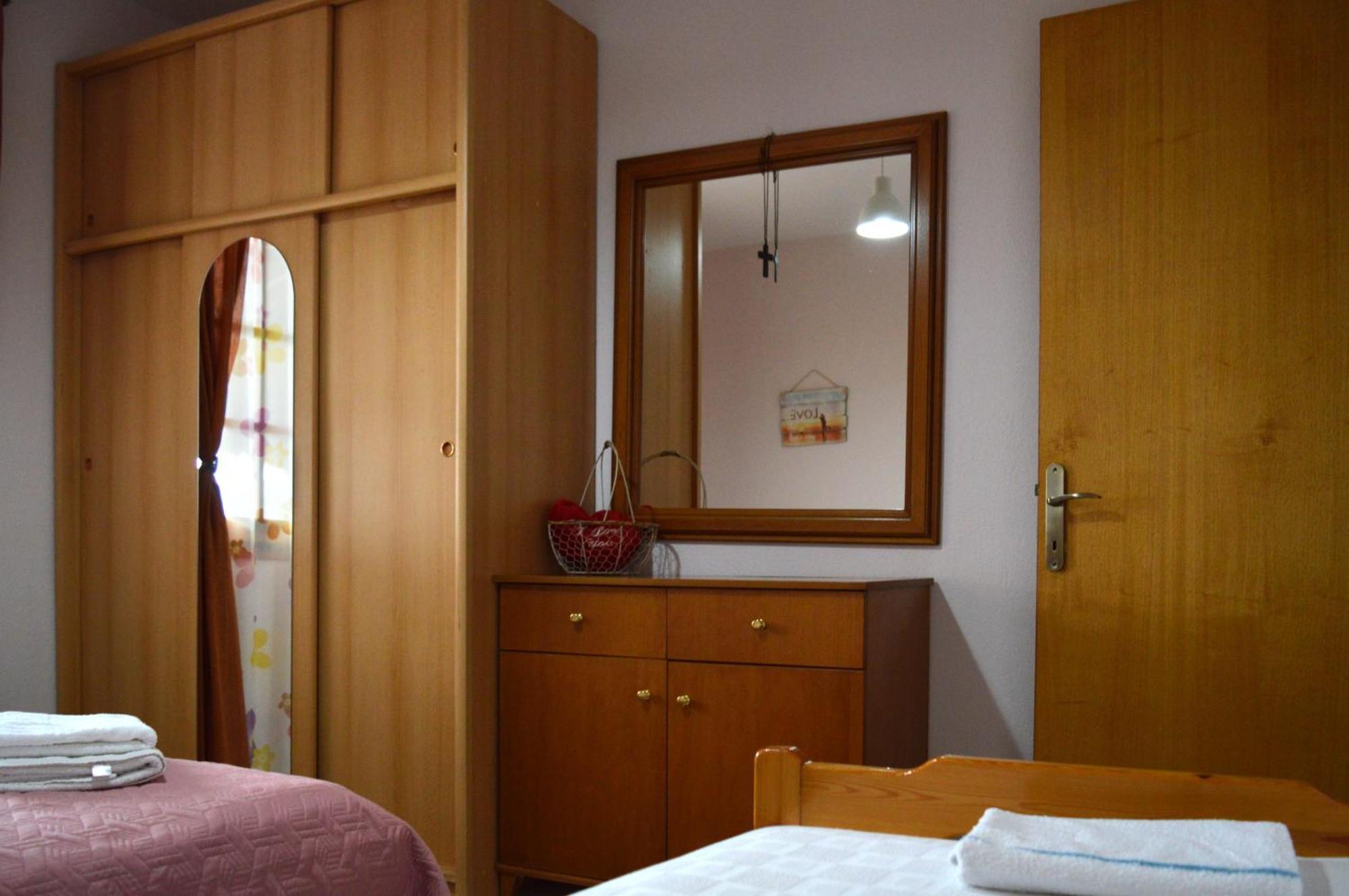 Thea 1 Apartment Platamonas